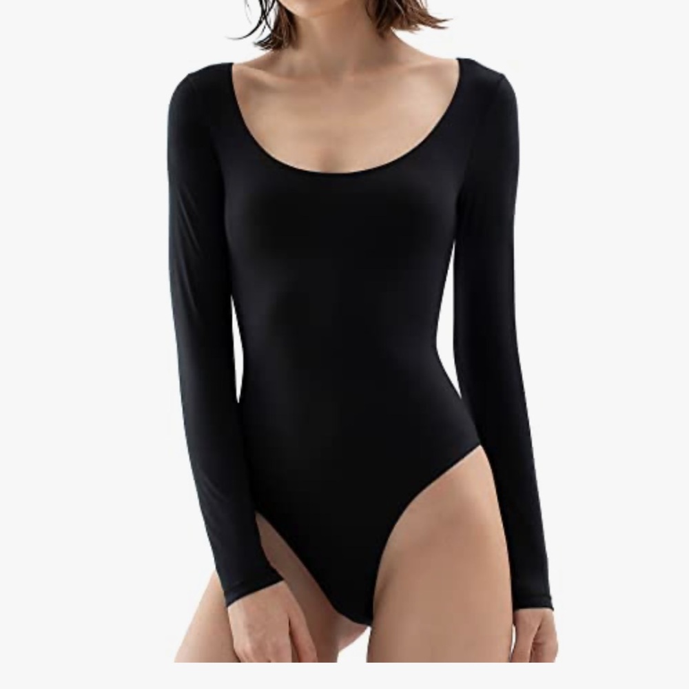 Pumiey Scoop Neck Black Long Sleeve Bodysuit